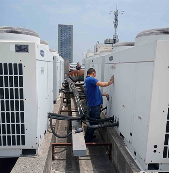 和政中央空调制热和不制冷系统维修方法